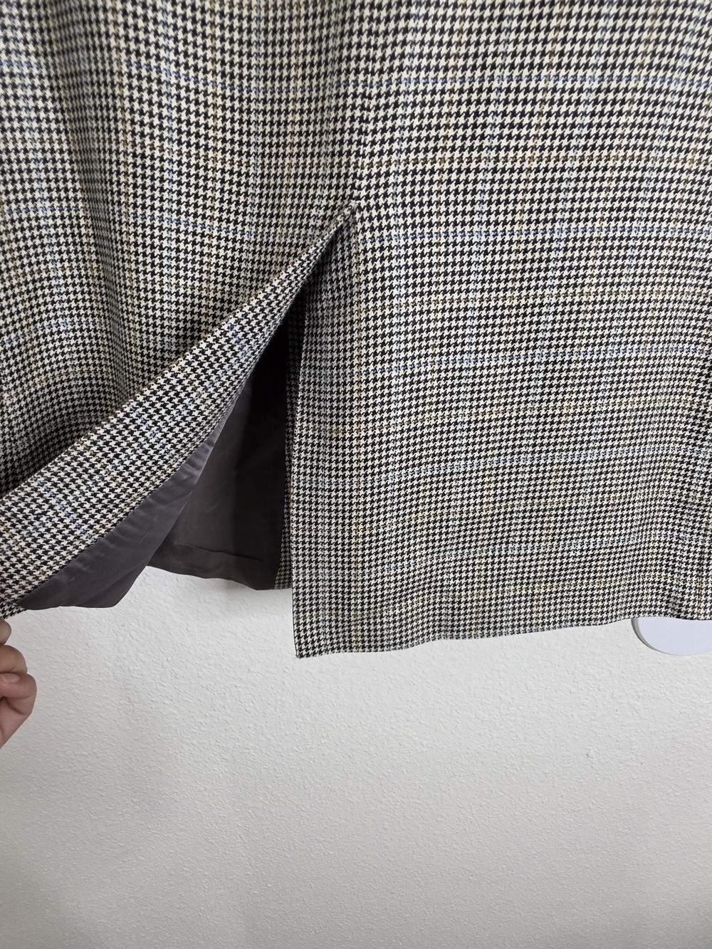 Chaps Men's 46R Silk Blazer Sport Coat Houndstooth Plaid Beige Blue Two Button - Picture 15 of 16